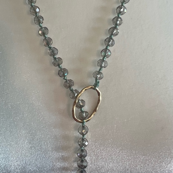 Plunder Juniper Lariat Necklace with green beads and gold charms - Picture 2 of 4